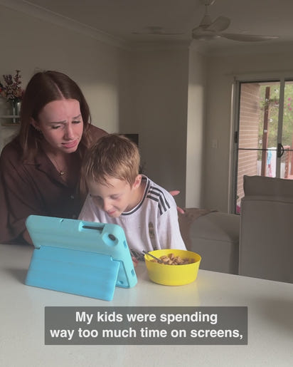 Magnetic Craft™ Christmas Cottage 300 PCS